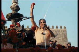 Fernando Ruiz Vergara participó de fechas históricas como la Revolución de los Claveles (25 de abril de 1974) Fernando Ruiz Vergara participó de fechas históricas como la Revolución de los Claveles (25 de abril de 1974)