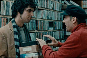Le�n y Perucho (Luis Miguel Madrid) en el videoclub de este